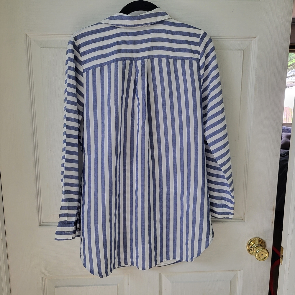 Chico's Blue and White Striped Button-Up Shirt with Pockets - Picture 3 of 4